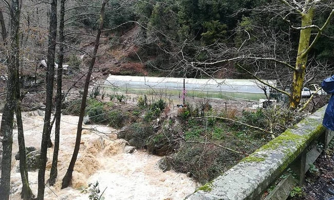 Κακοκαιρία στο Πήλιο: Καταρρέουν πλαγιές – Αποκλείστηκαν χωριά